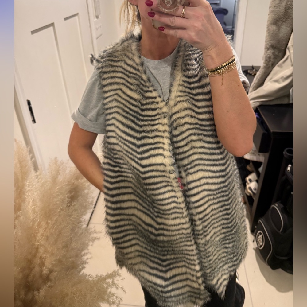 Betsey Johnson Black and Cream Striped Vest